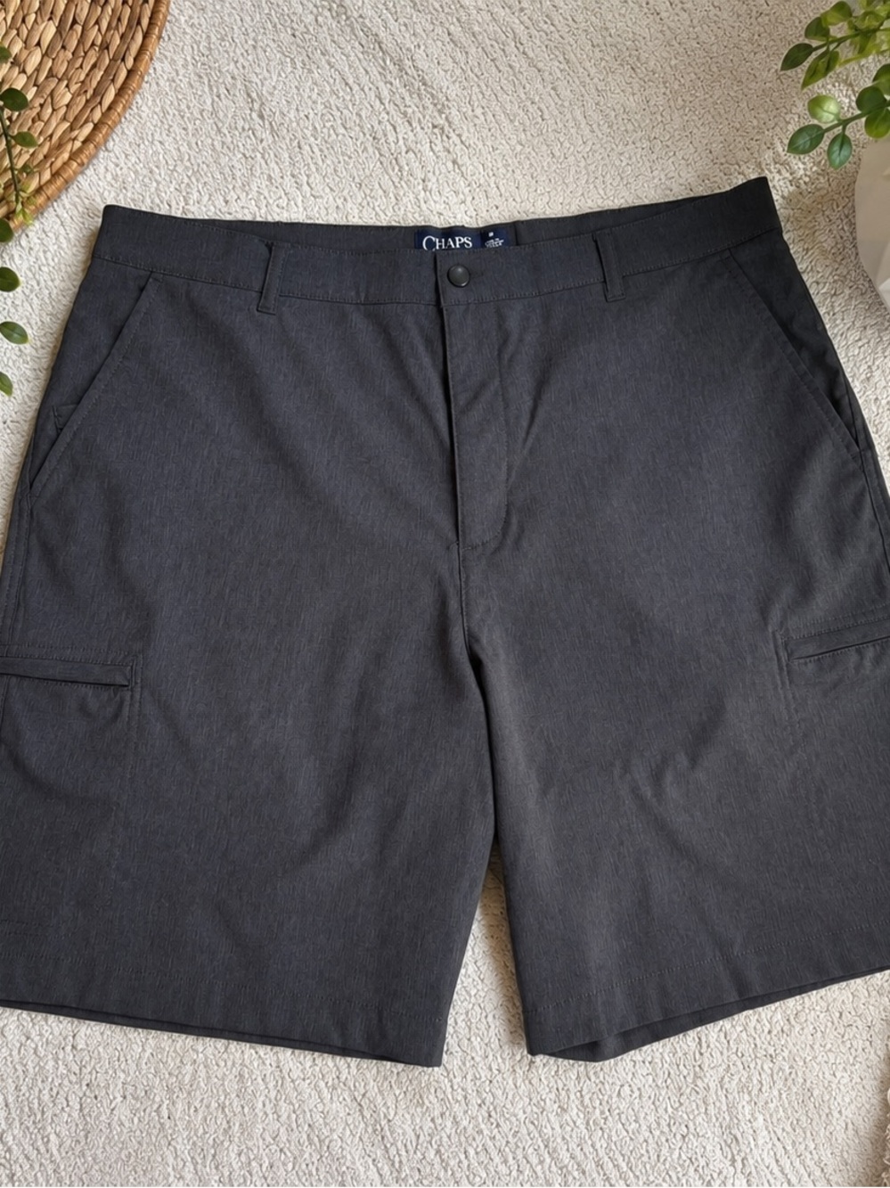 Chaps Men's Dark Charcoal Cargo Shorts - Chaps